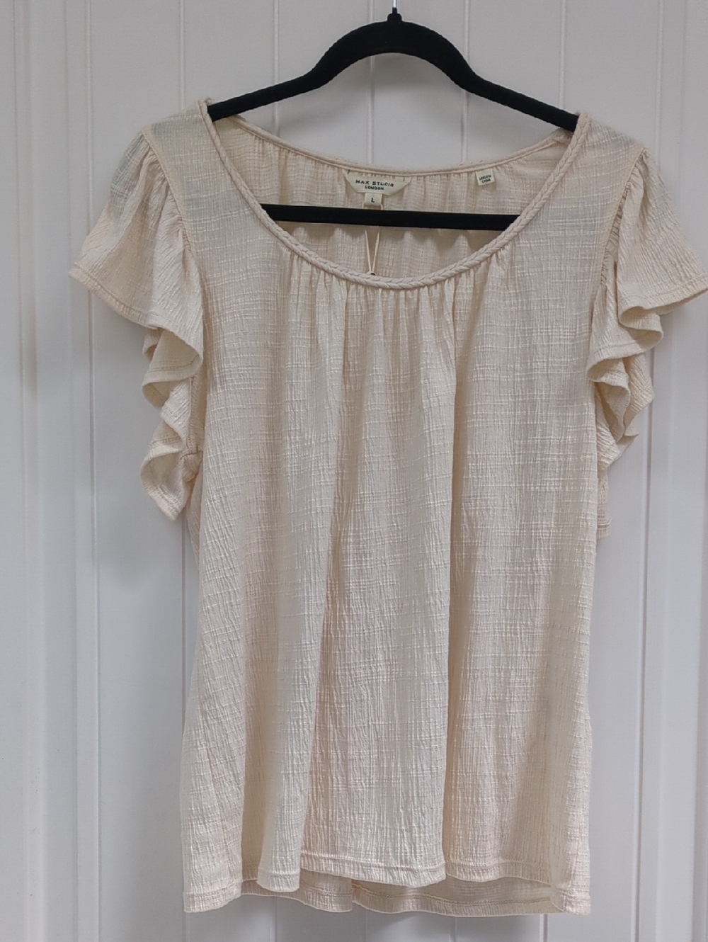 Max Studio Cream Textured Flutter Sleeve Blouse